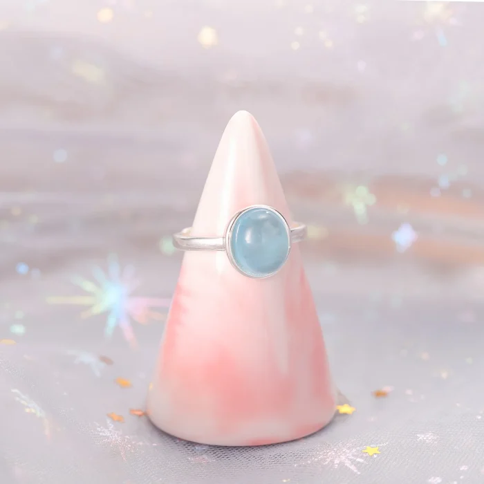 Elegant Blue-Hue Stone Ring - Image 2