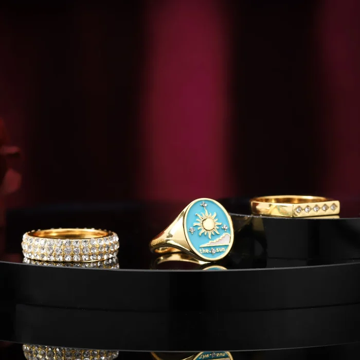 Elegant Trio Ring Set - Image 2