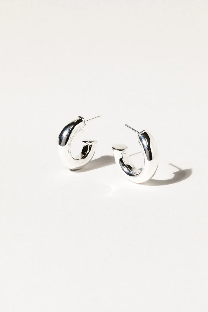 Elegant Metal Hoop Earrings - Image 6