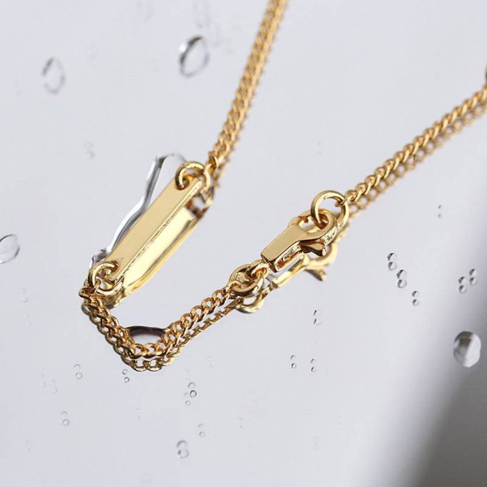 Elegant Simulated Pearl Pendant Necklace - Image 5
