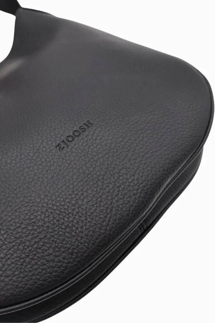 Elegant Black Shoulder Bag - Image 3