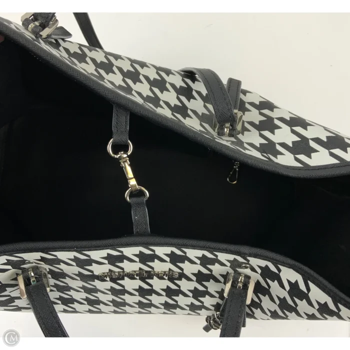 Chic Houndstooth Tote Bag - Image 5